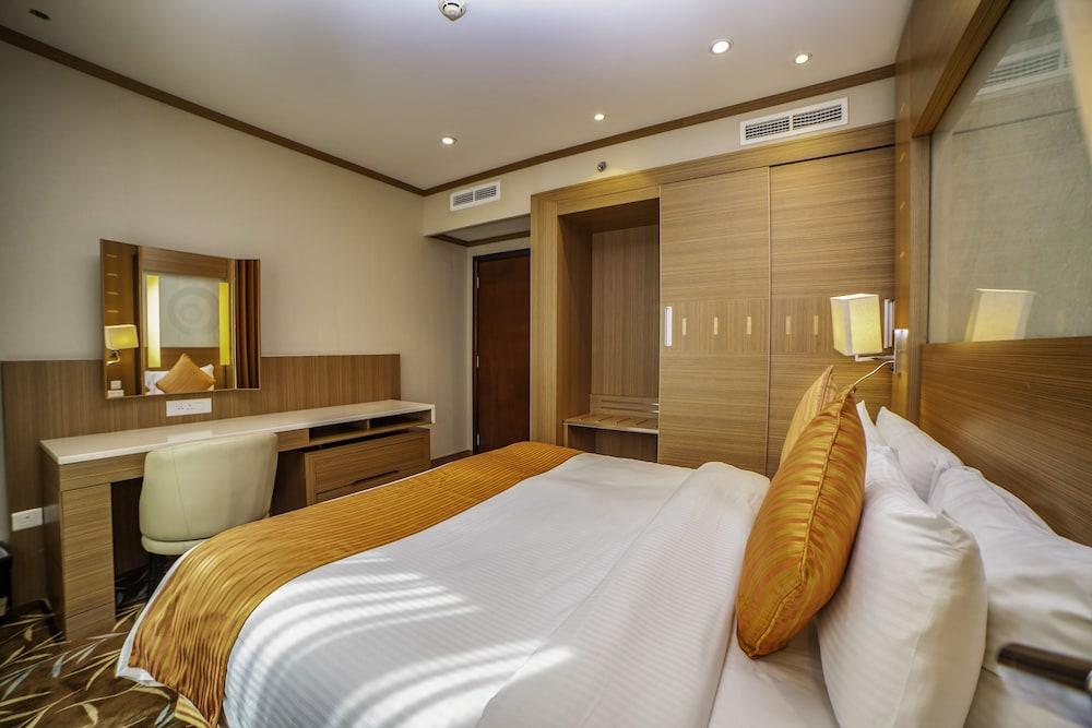 Residence Inn By Marriott Sheikh Zayed Road, Dubaj Exteriér fotografie
